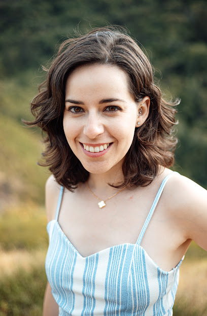 Mariana Luna - Shamanic Reiki & Somatic & Relational Coaching